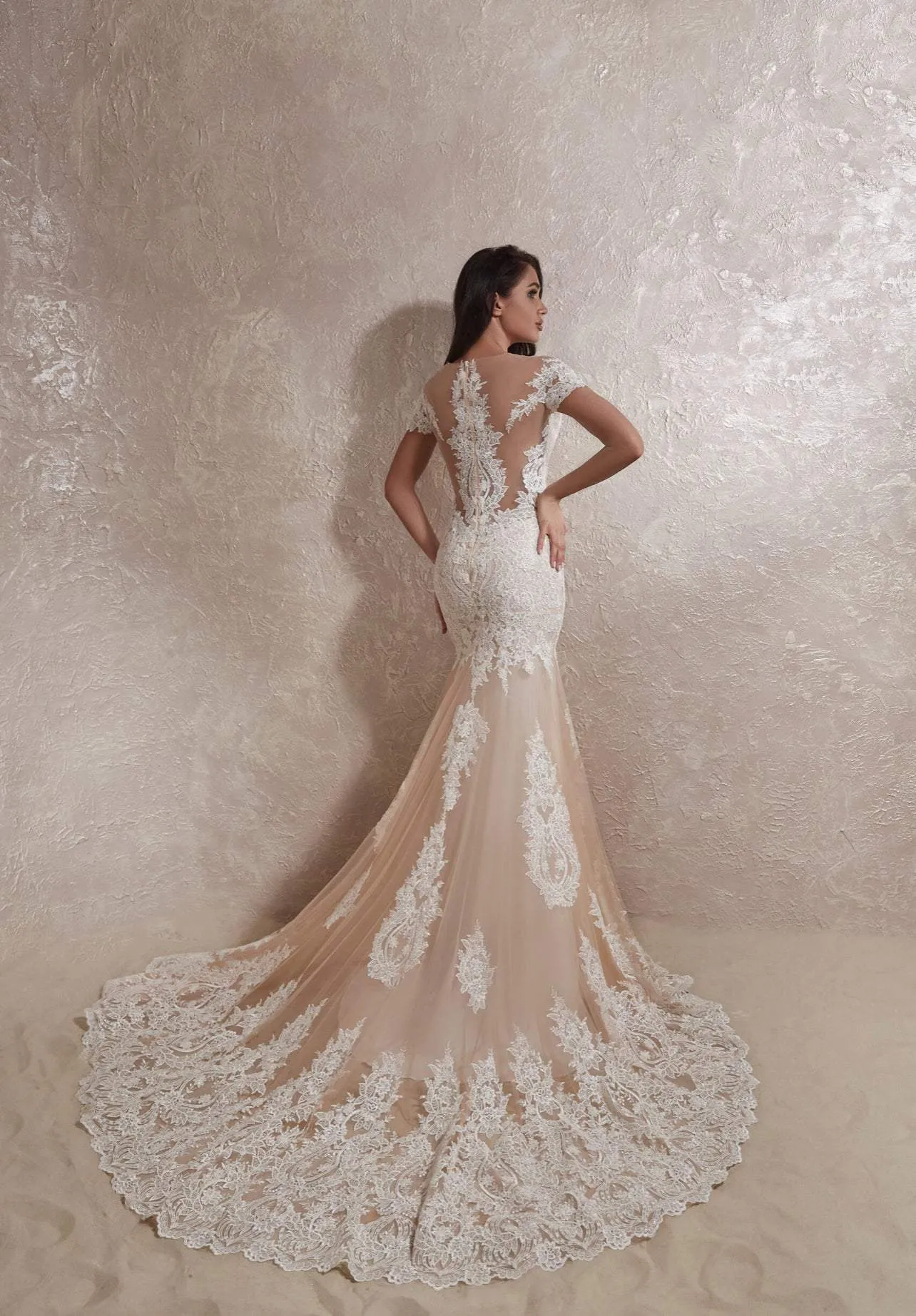 Dutch Cream Wedding Dress