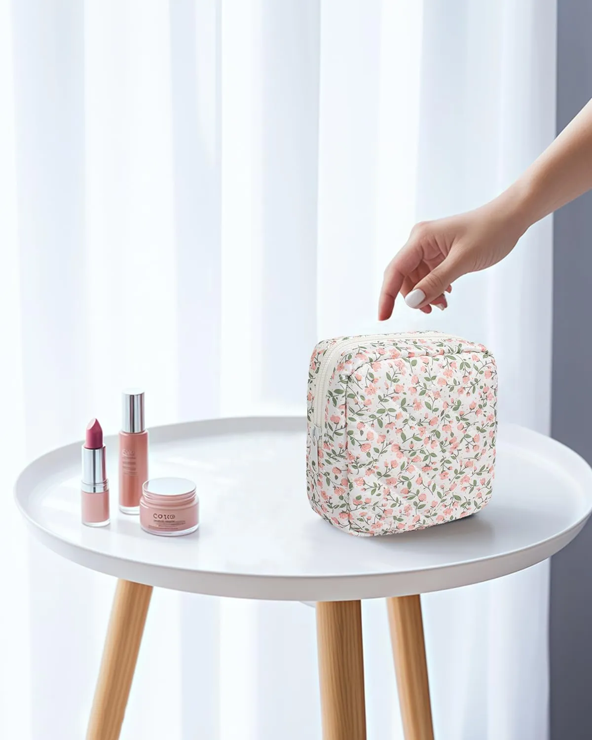 LETGO Floral Makeup Bag, Small Cosmetic Bag for Women Girls, Cute Cotton Quilted Bag, Pink Floral