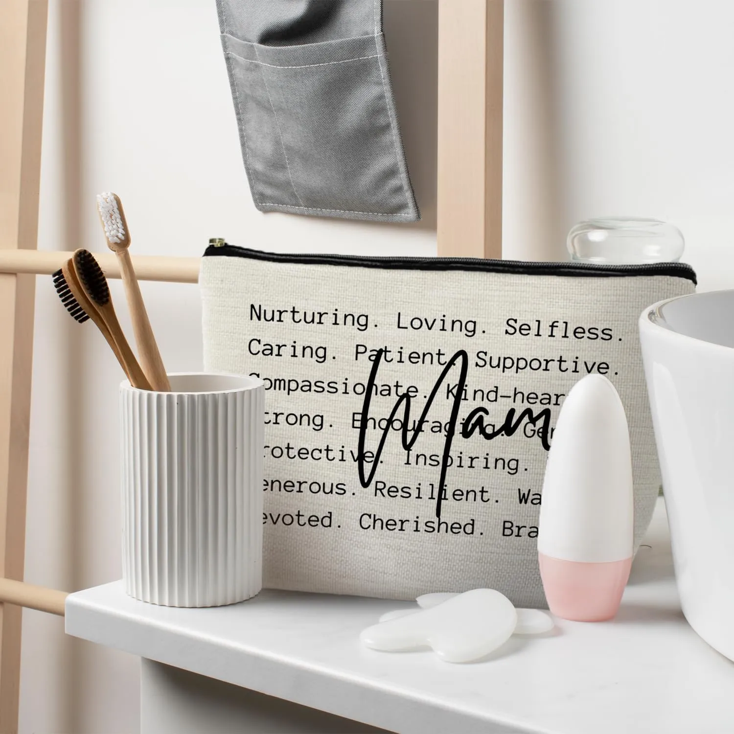 Mama Makeup Bag, Mother's Gifts for Mama, Mama Mom Gifts from Daughters Sons, Mama Makeup Bag Cosmetic Pouch
