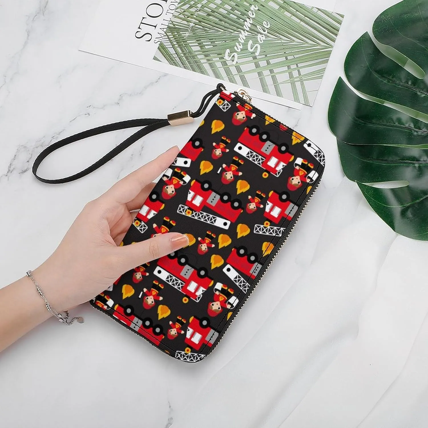 Pu Leather Wristlet Wallet for Women, Cute Cartoon Firefighter Red Fire Truck Compact Credit Card Holder Fashion Long Zipper Purse Clutch Handbag