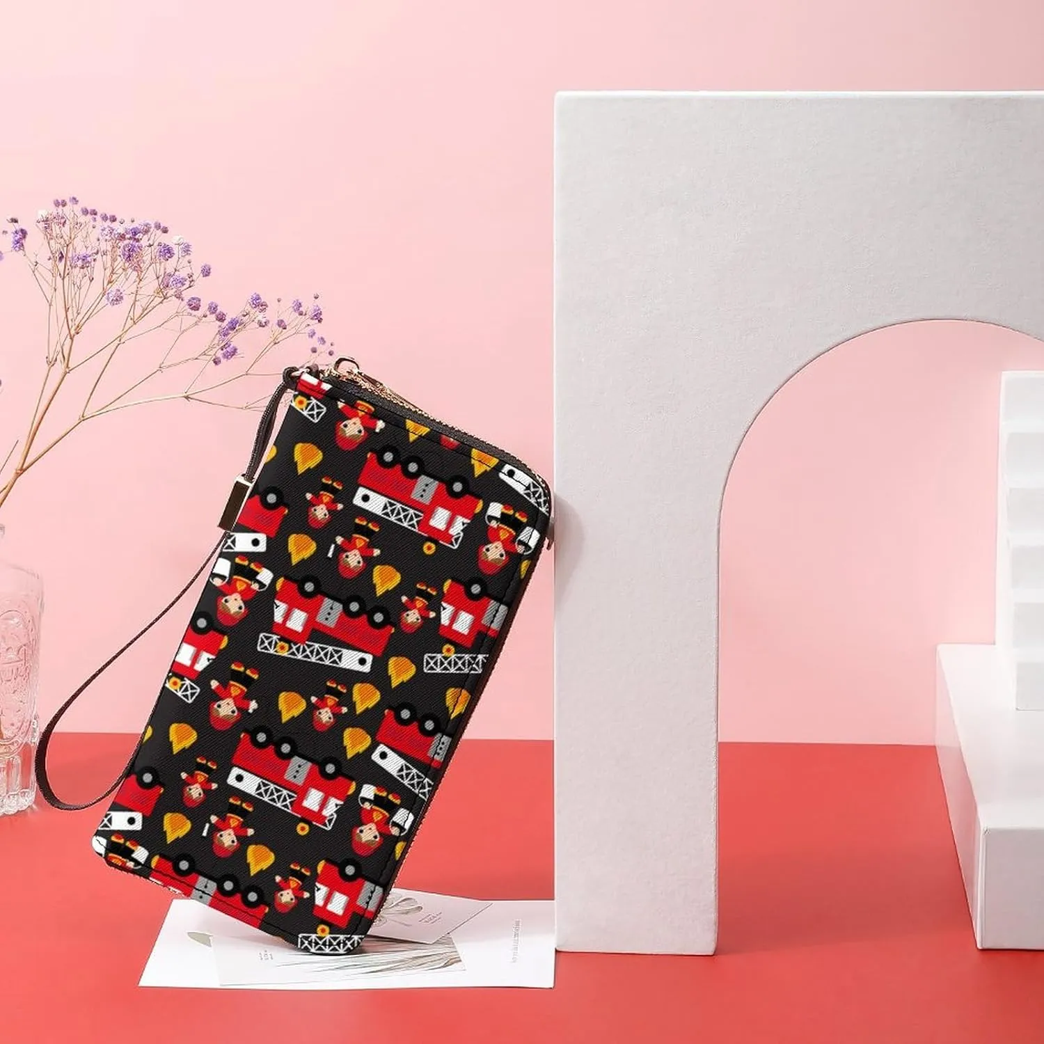 Pu Leather Wristlet Wallet for Women, Cute Cartoon Firefighter Red Fire Truck Compact Credit Card Holder Fashion Long Zipper Purse Clutch Handbag