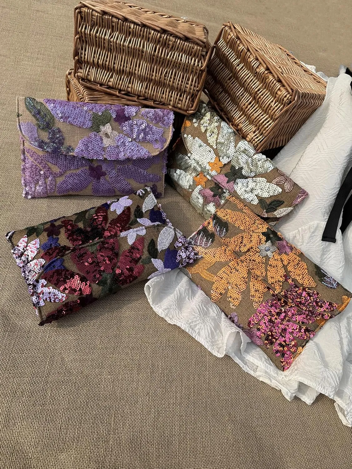 RICHTRUE Sequin Beaded Purse Boho Flower Embroidery Evening Clutch Purses Women Elegant Flap Envelope Y2k Party Bag