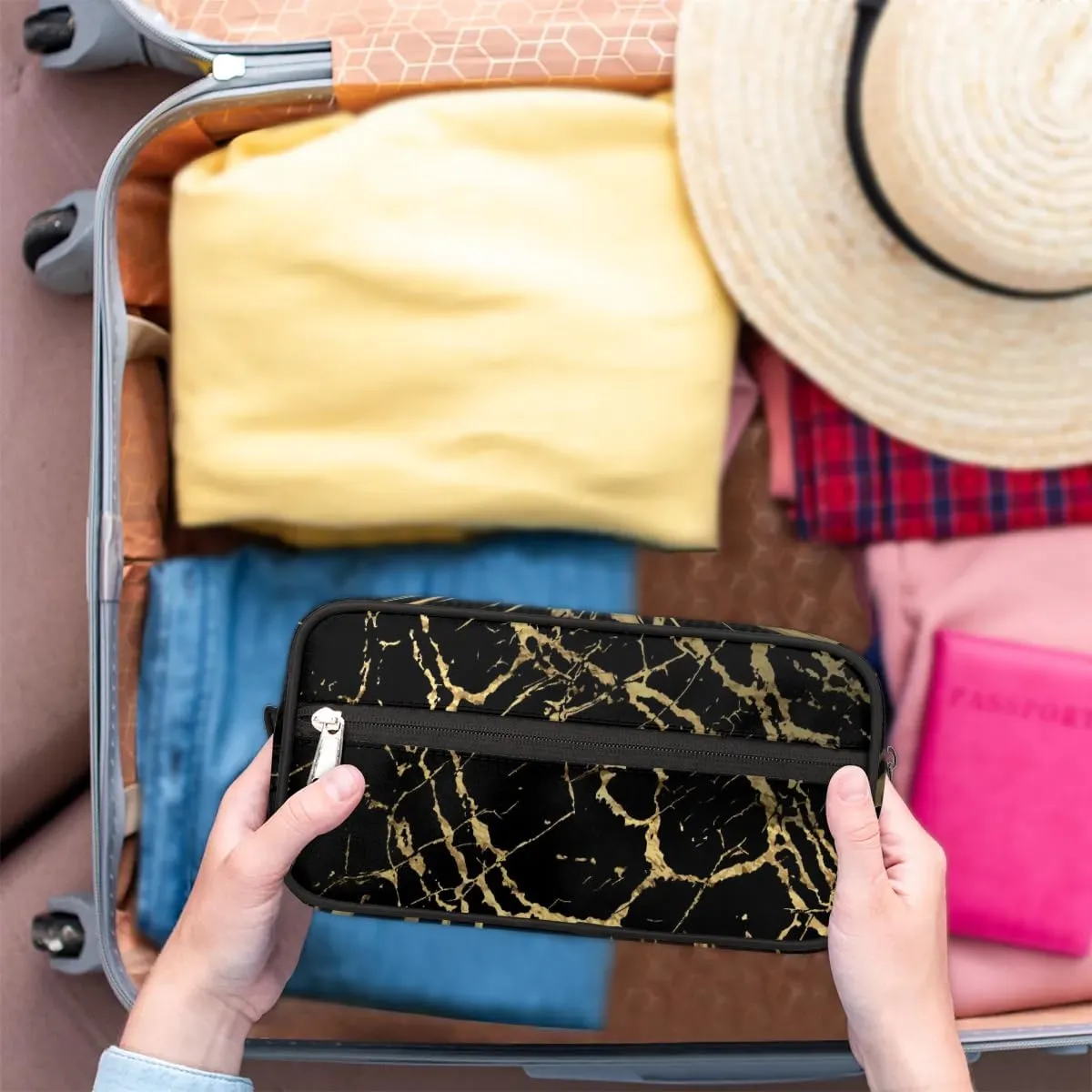 Travel Toiletry Bag for Women Men Black Marble Gold Texture Hanging Cosmetic Bag Waterproof Makeup Bag for Shaving Makeup Toothbrush & Travel Essentials