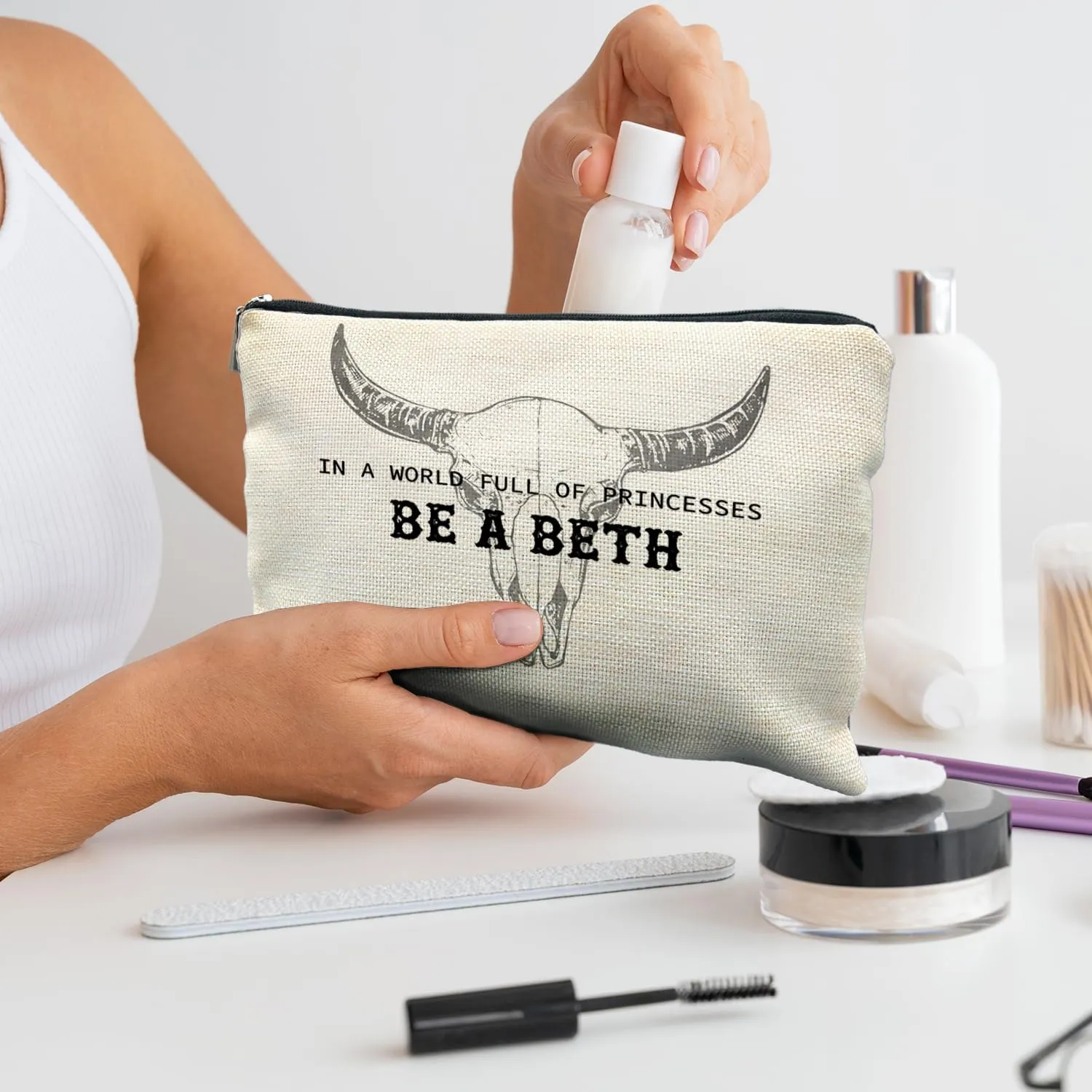 Western Cow Makeup Bag - Vintage Bull Skull Cosmetic Bag for Women, Country Girl Gifts, Western Makeup Pouch