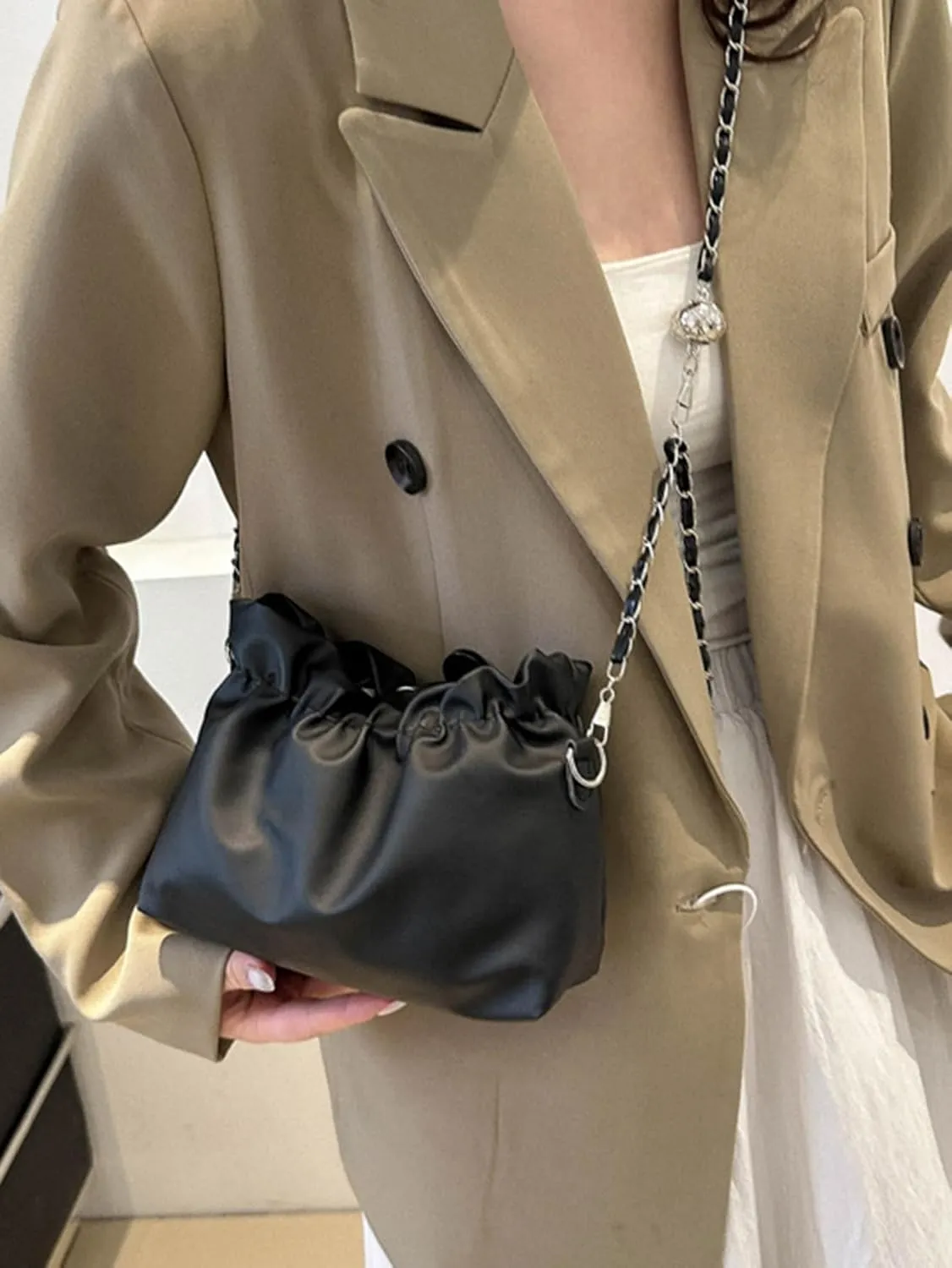 Women's Pearl Bucket Bags Underarm Purse Clutch Y2K Shoulder Handbags Crossbody Bags With Chain