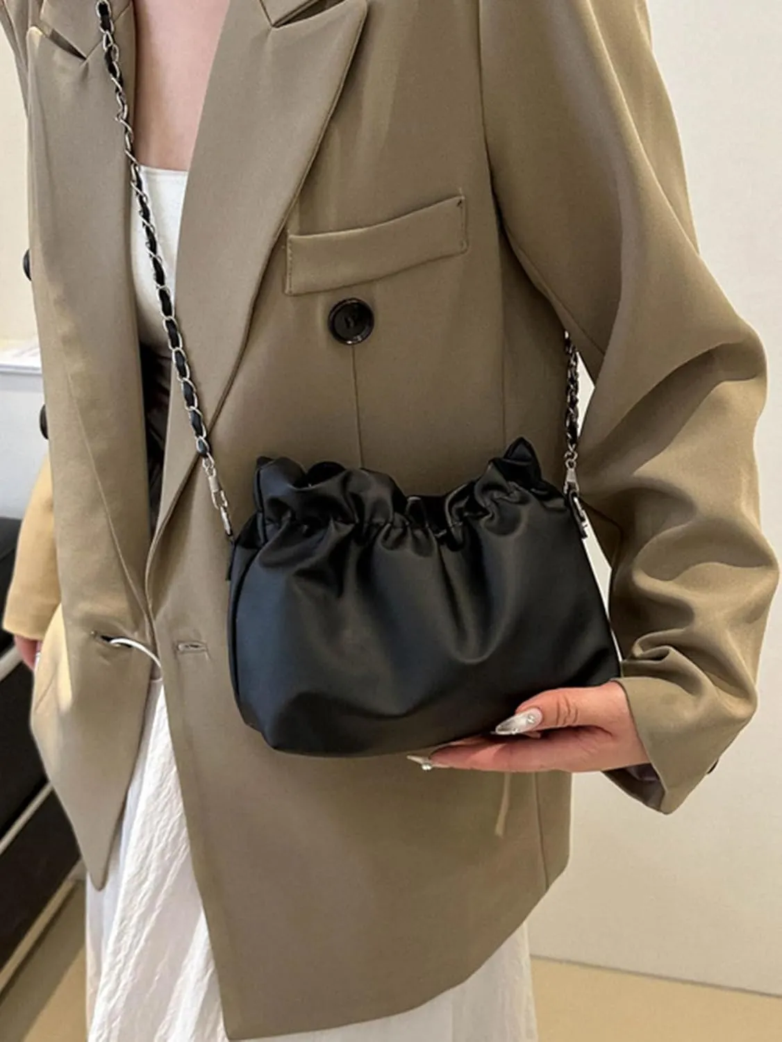Women's Pearl Bucket Bags Underarm Purse Clutch Y2K Shoulder Handbags Crossbody Bags With Chain