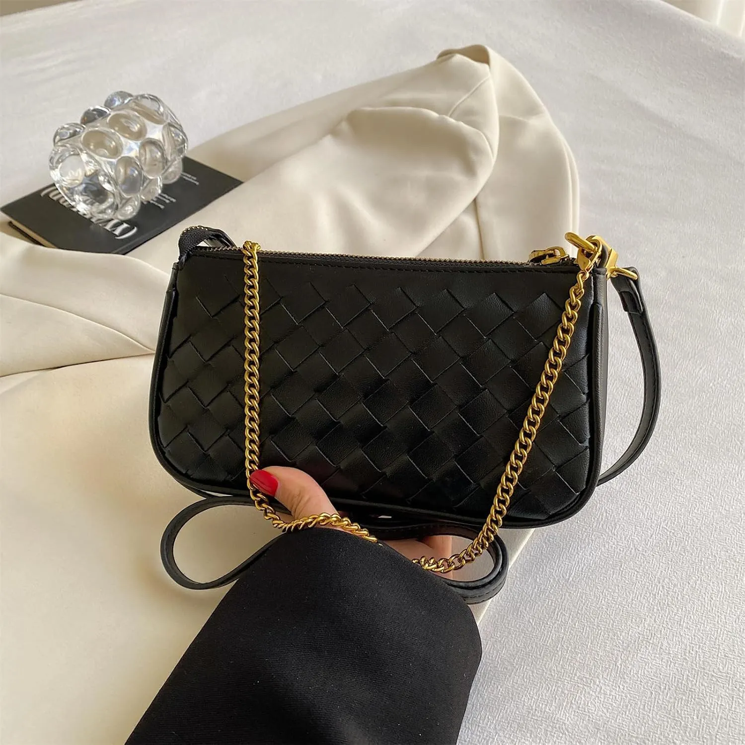 Woven Crossbody Bags Clutch Tote Handbag Cell Phone Purse for Women Shoulder Handbag Hobo Bags Retro Classic