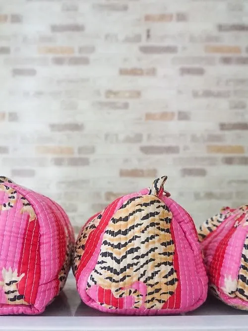 YILLE Set of 3 Pieces Block Printed Travel Organizer Kit Storage Bag for Women Makeup Bag Travel Cosmetic Bag (Pink Fat Tiger)