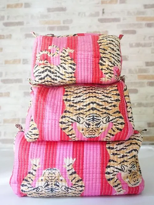 YILLE Set of 3 Pieces Block Printed Travel Organizer Kit Storage Bag for Women Makeup Bag Travel Cosmetic Bag (Pink Fat Tiger)